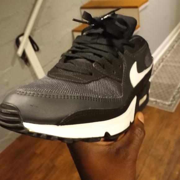 Nike Air Max - Picture 2 of 8